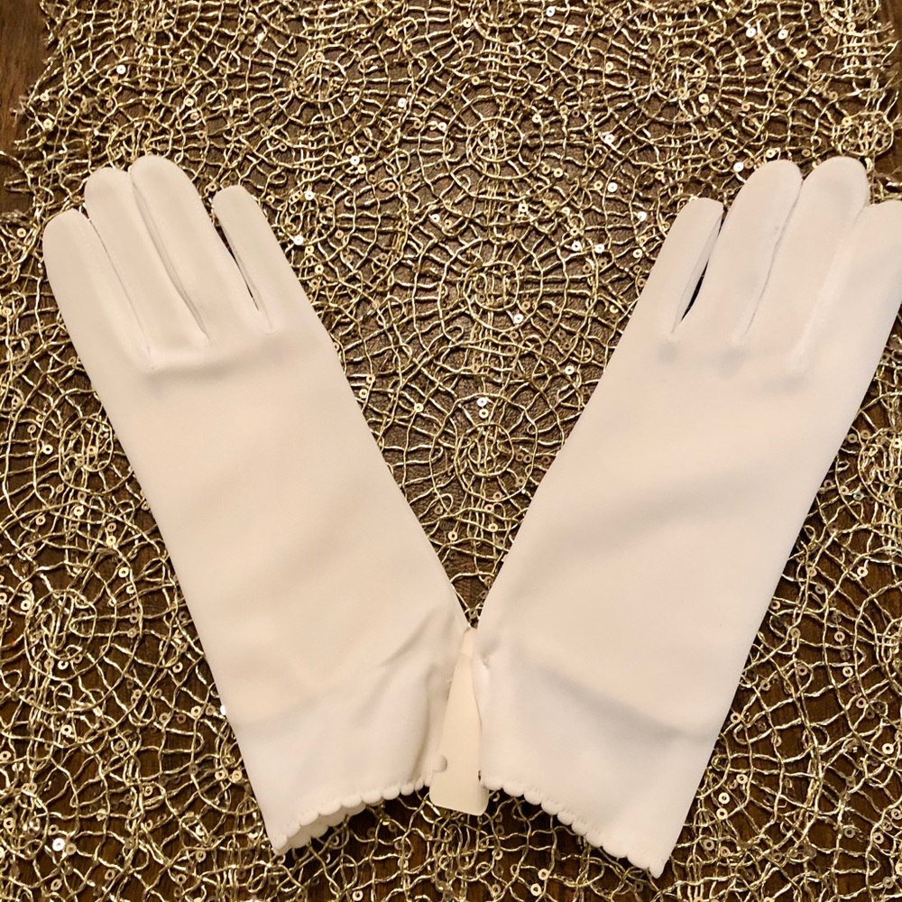 WOMEN’S GLOVES